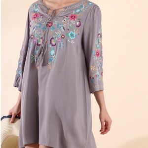 Umgee Dusty Lilac Boho Dress with Embroidered Flowers Size Medium